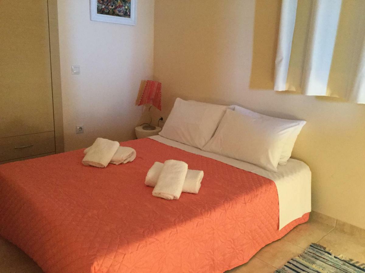 Seafront Apartment Ιι In Kiveri, Near Nafplion. Екстериор снимка